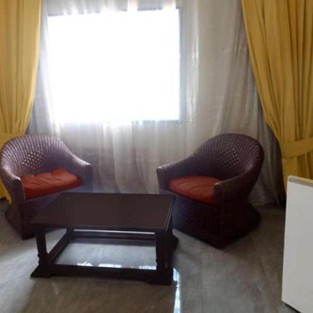 Hotel Azur Yaoundé Extérieur photo
