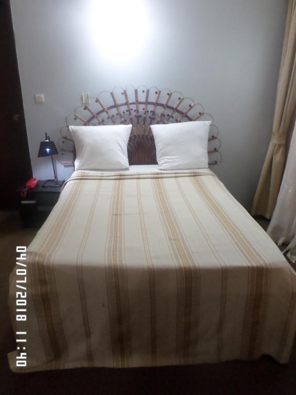Hotel Azur Yaoundé Extérieur photo