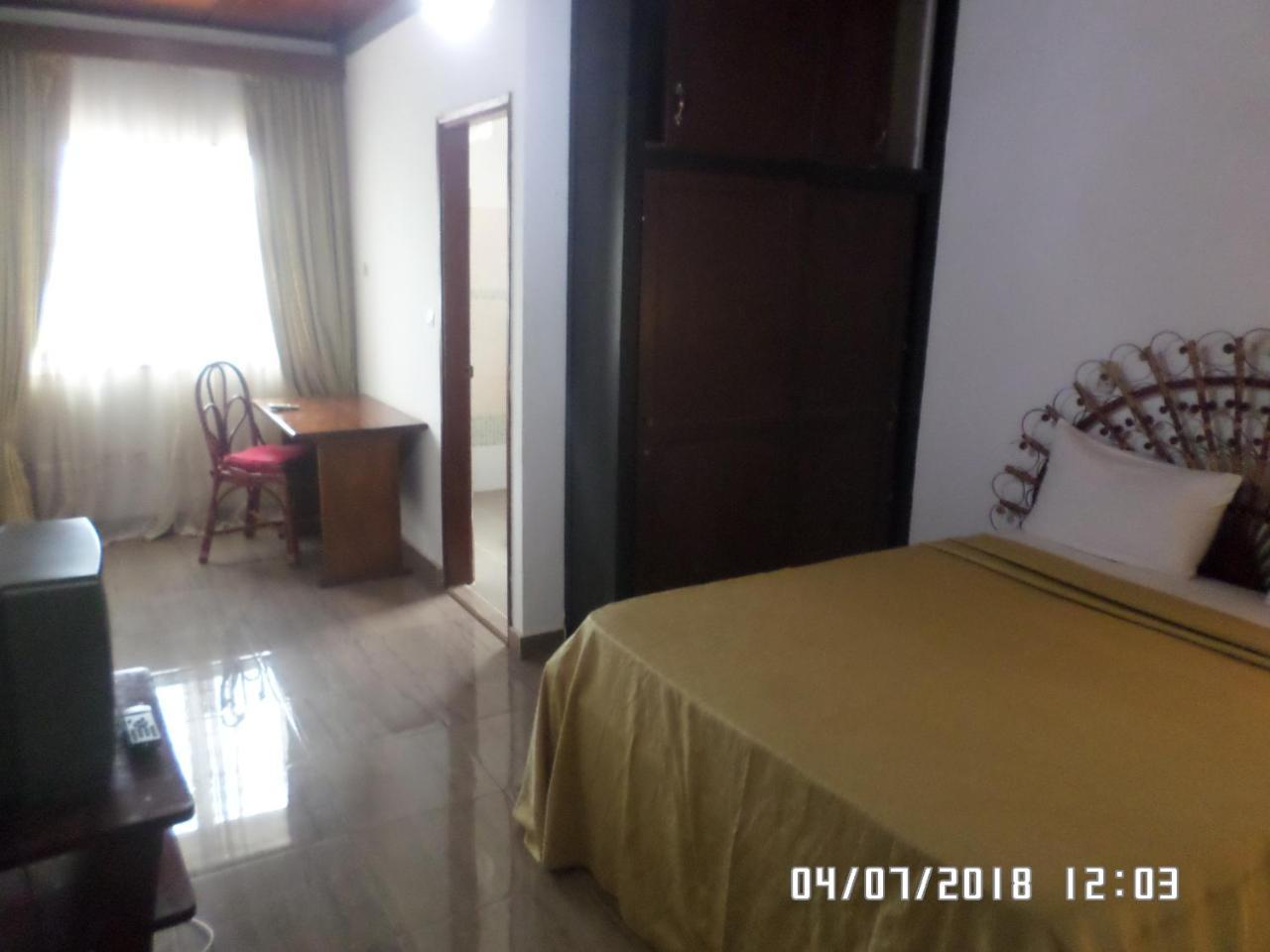 Hotel Azur Yaoundé Extérieur photo