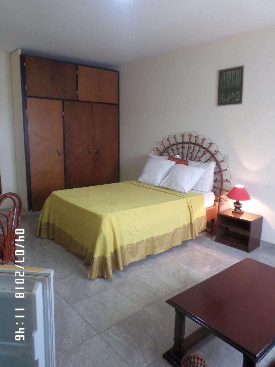 Hotel Azur Yaoundé Extérieur photo