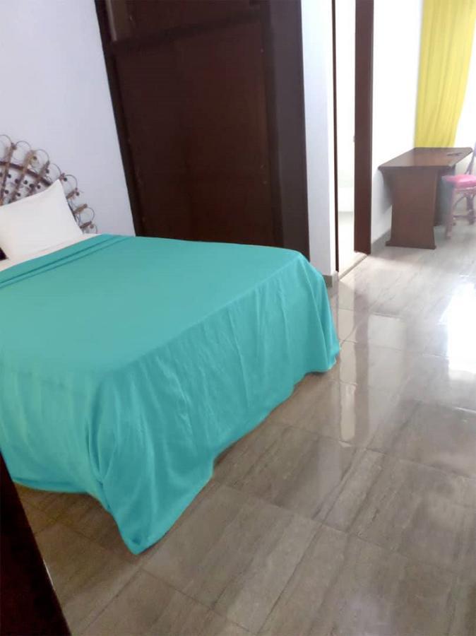 Hotel Azur Yaoundé Extérieur photo