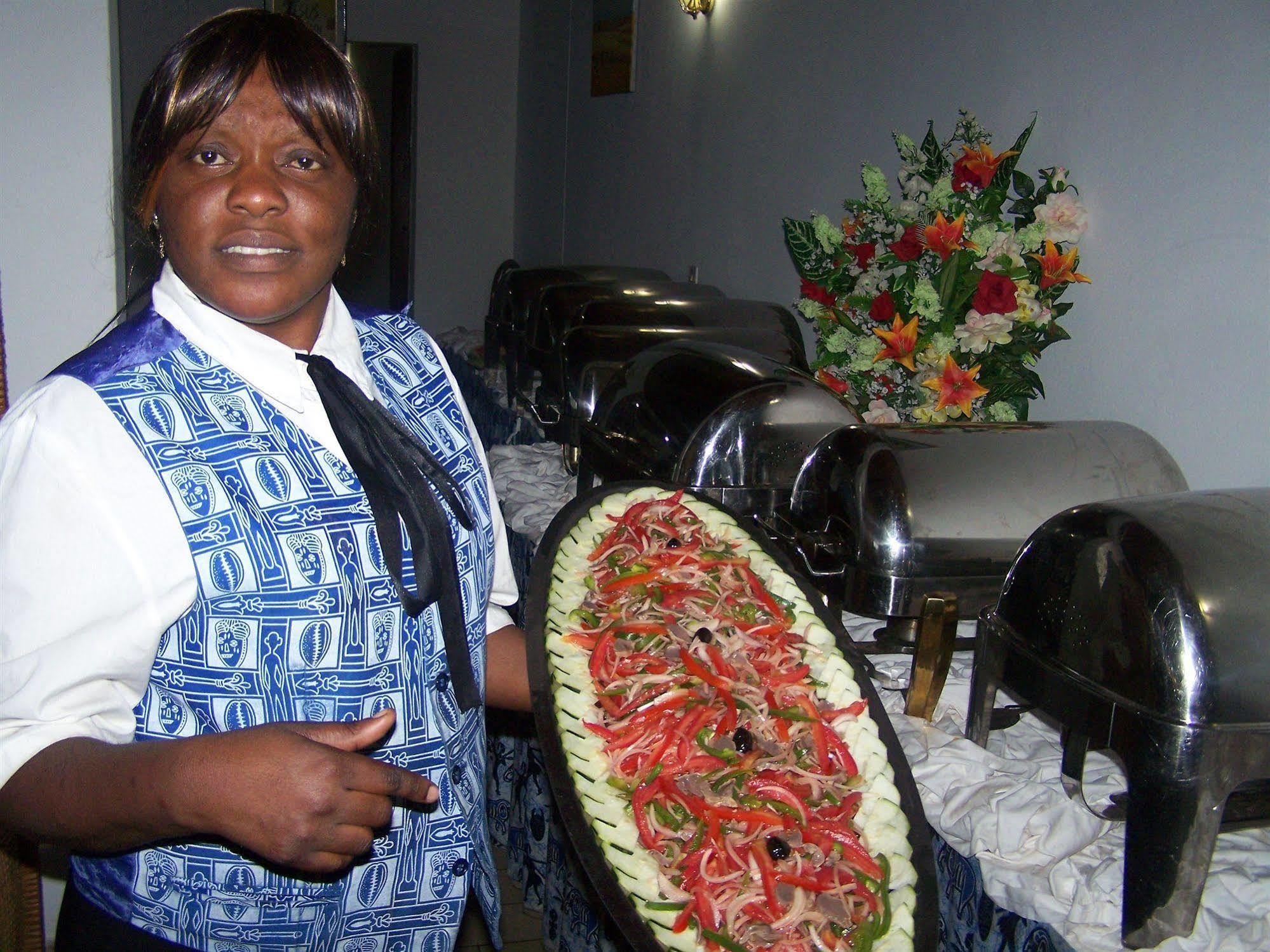 Hotel Azur Yaoundé Extérieur photo